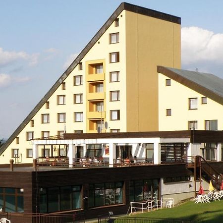 Horsky Hotel Jelenovska S Bazenem V Cene Валашске-Клобоукі Екстер'єр фото